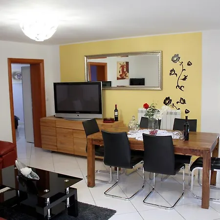 丽丽公寓别墅 * 乌马格