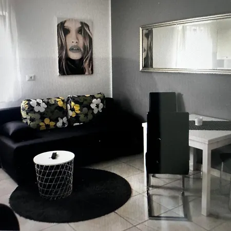 Lili Апартаменты