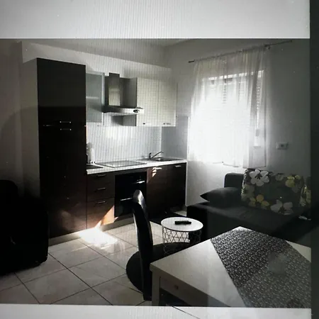 Lili Apartment *