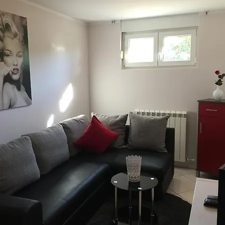 Lili Apartment *